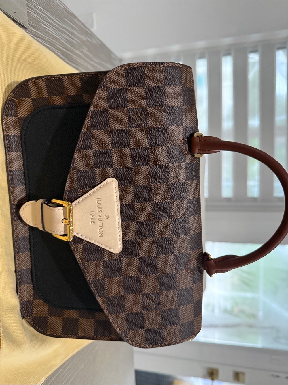 Louis Vuitton Brown Checkered Crossbody with Black Panel and Cream Buckle - Picture 3 of 14